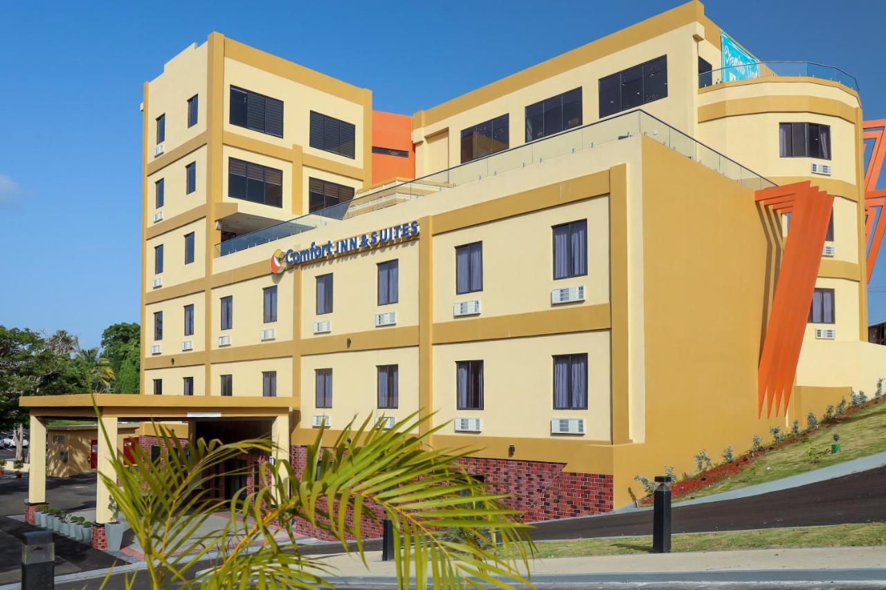 Comfort Inn & Suites Tobago Signal Hill Bagian luar foto